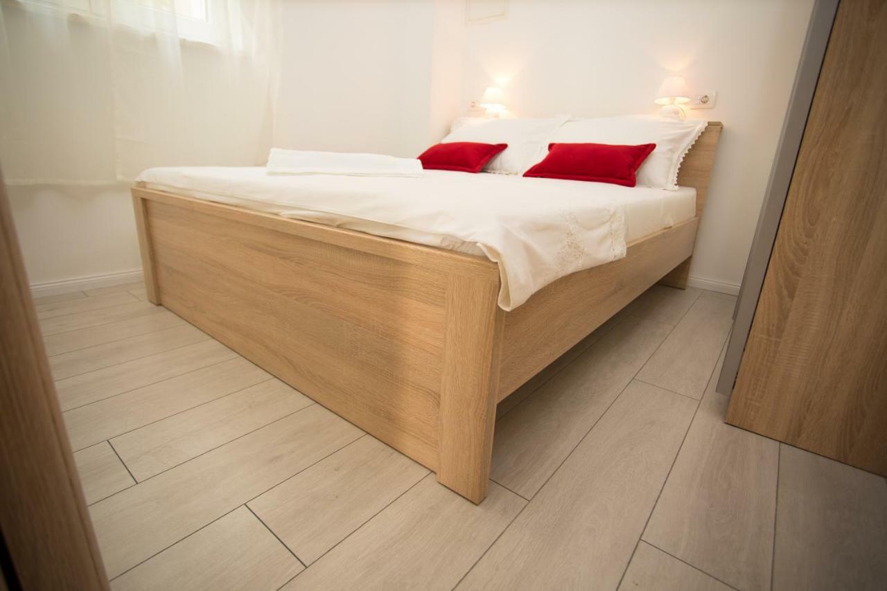 Apartments Kampanel Kastela Ngoại thất bức ảnh