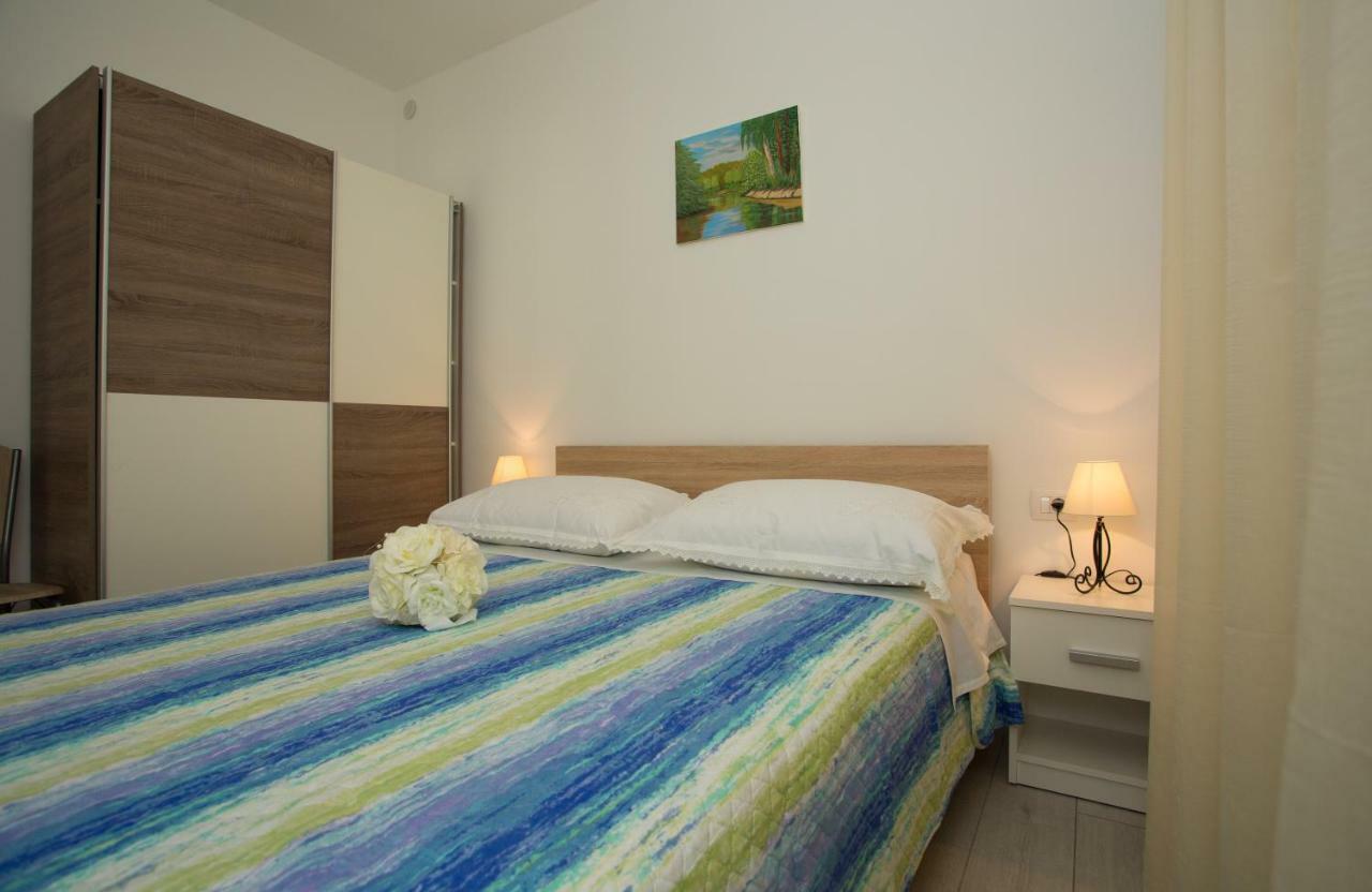 Apartments Kampanel Kastela Ngoại thất bức ảnh